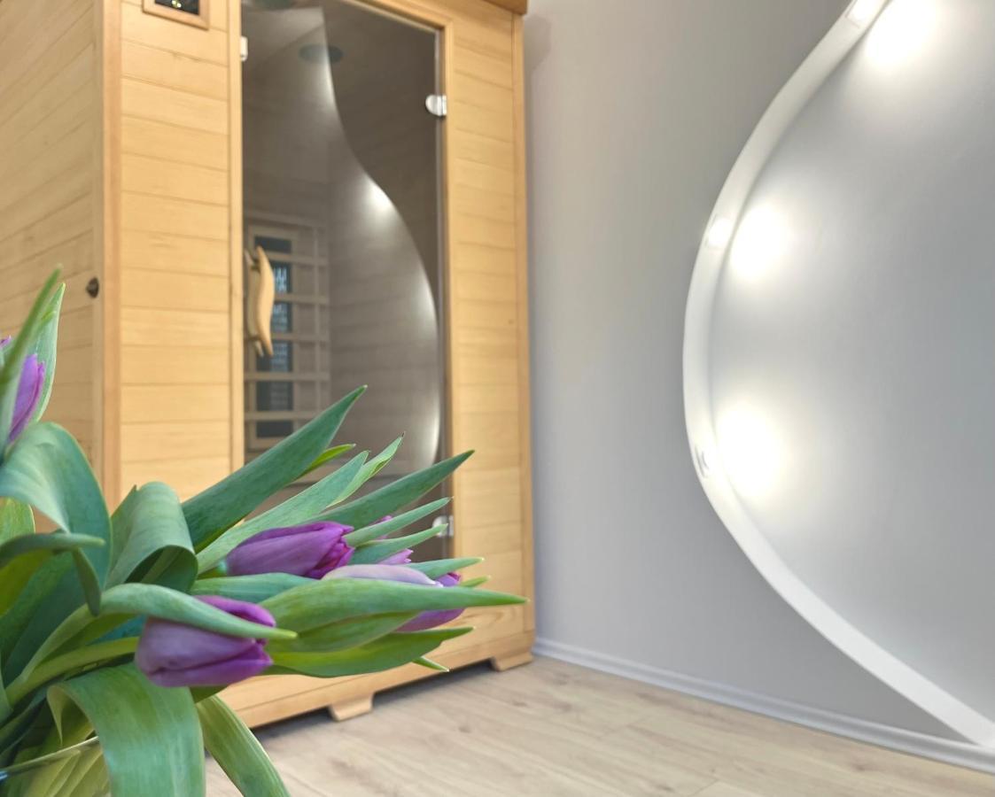 Luxe Apartments Лютомер Екстериор снимка