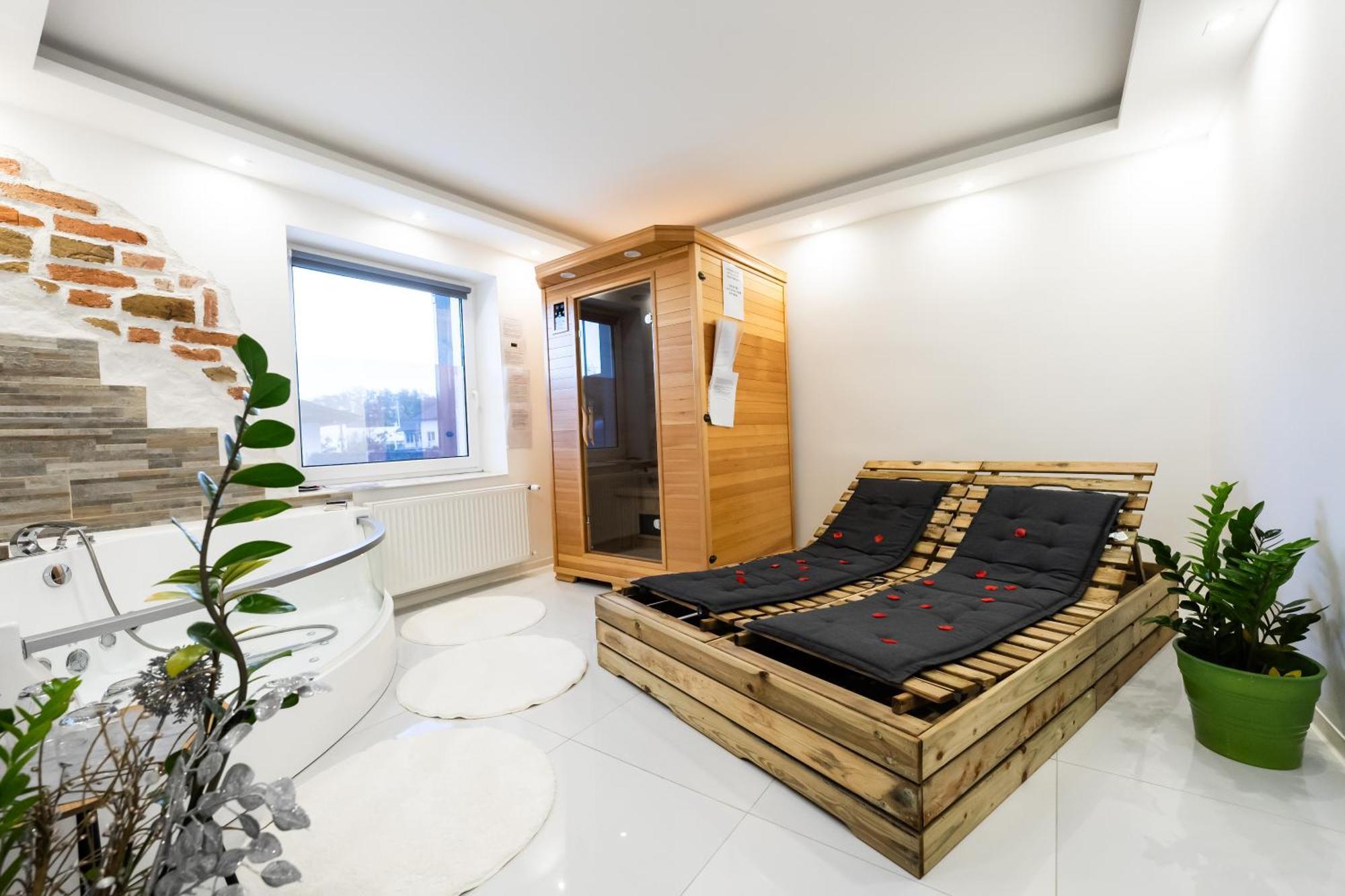 Luxe Apartments Лютомер Екстериор снимка