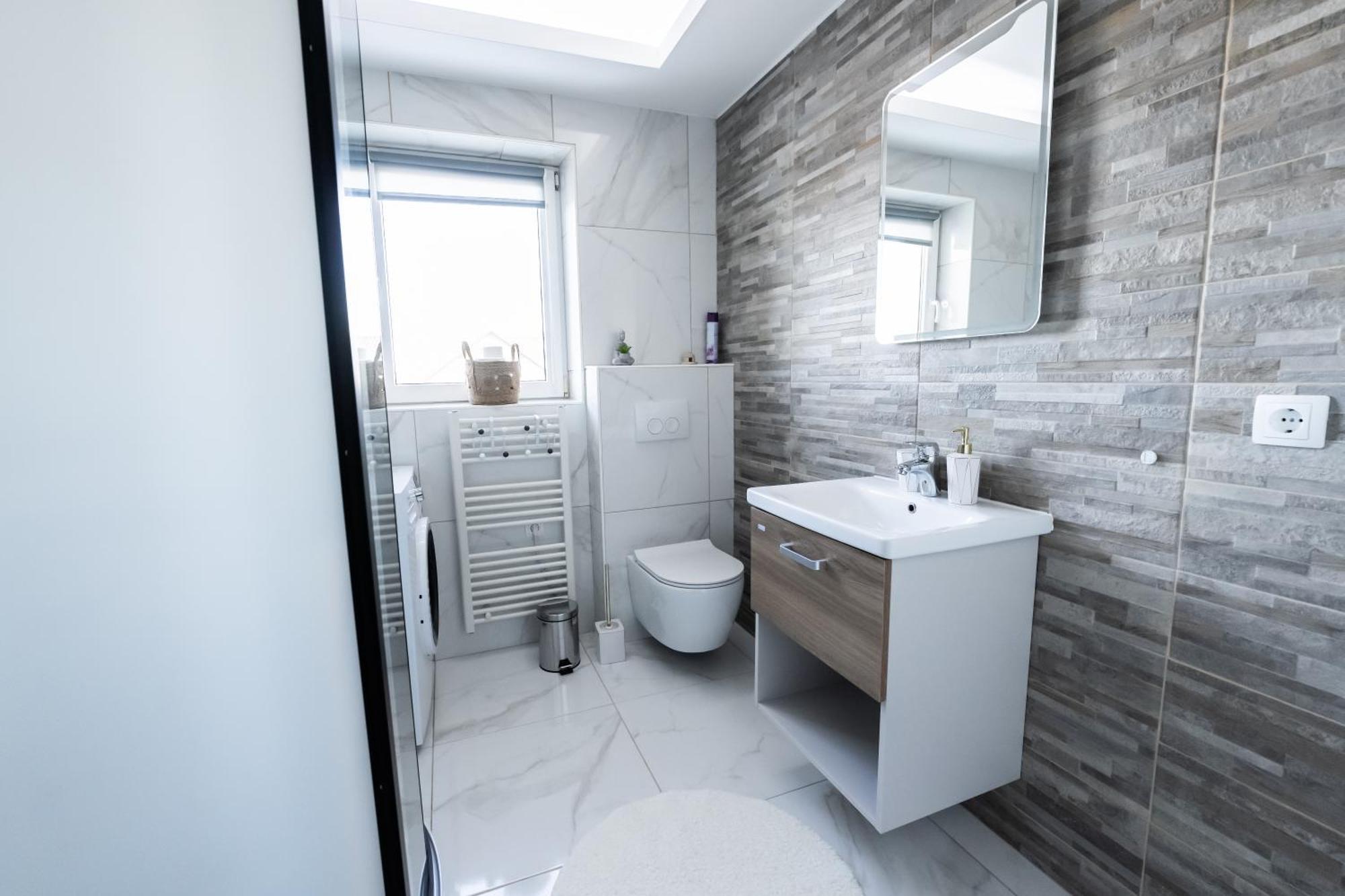 Luxe Apartments Лютомер Екстериор снимка